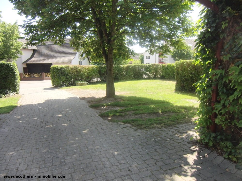 Romantisches Ein-/Zweifamilienhaus in Rheinmünster (EFH, Stolz) — Gartenansicht